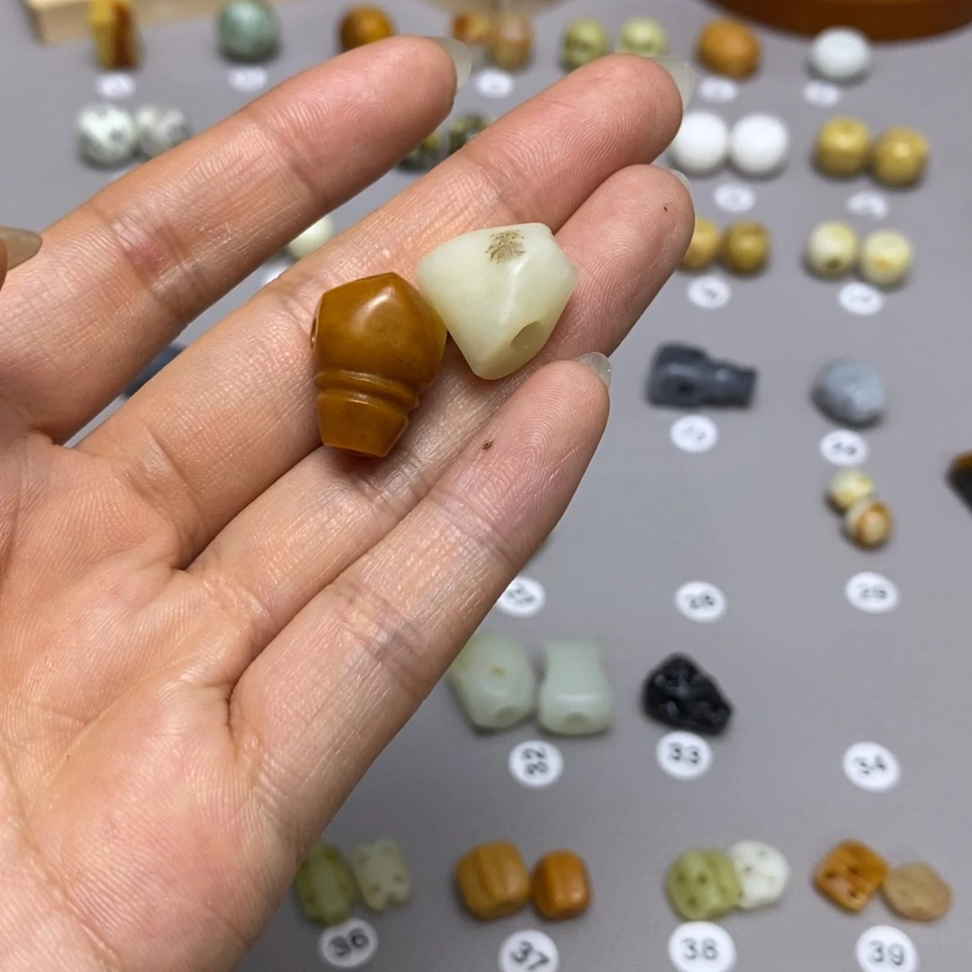 蛇纹石玉配饰合金h****o