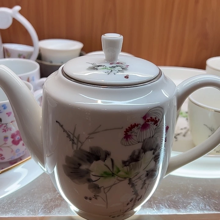 陶瓷茶壶哈哈哈哈哈