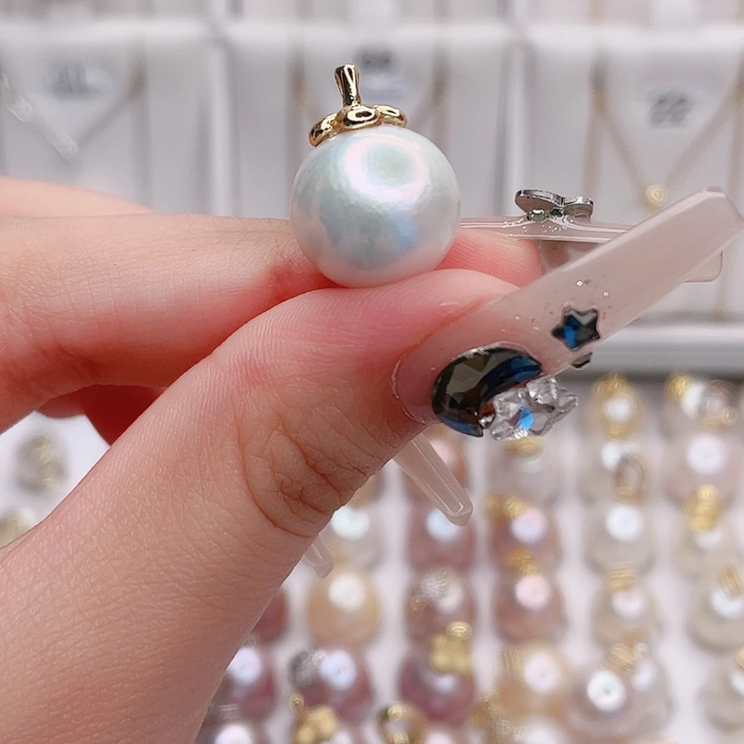 吊坠(赠链)未镶嵌淡水珍珠