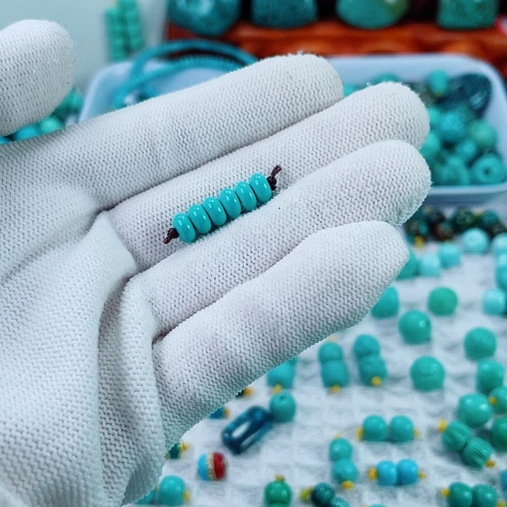 南红玛瑙未镶嵌珠宝奇石