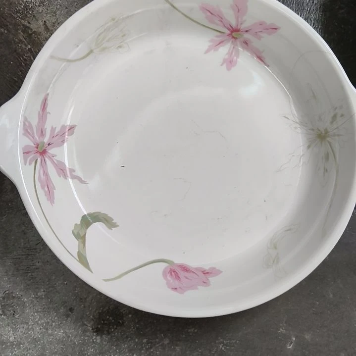 陶瓷盘子碗啥都有