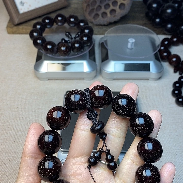 檀香紫檀（小叶紫檀）1.8满