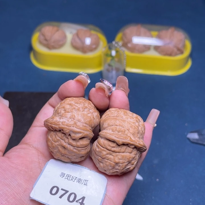 李***丽文玩核桃把件41-0704