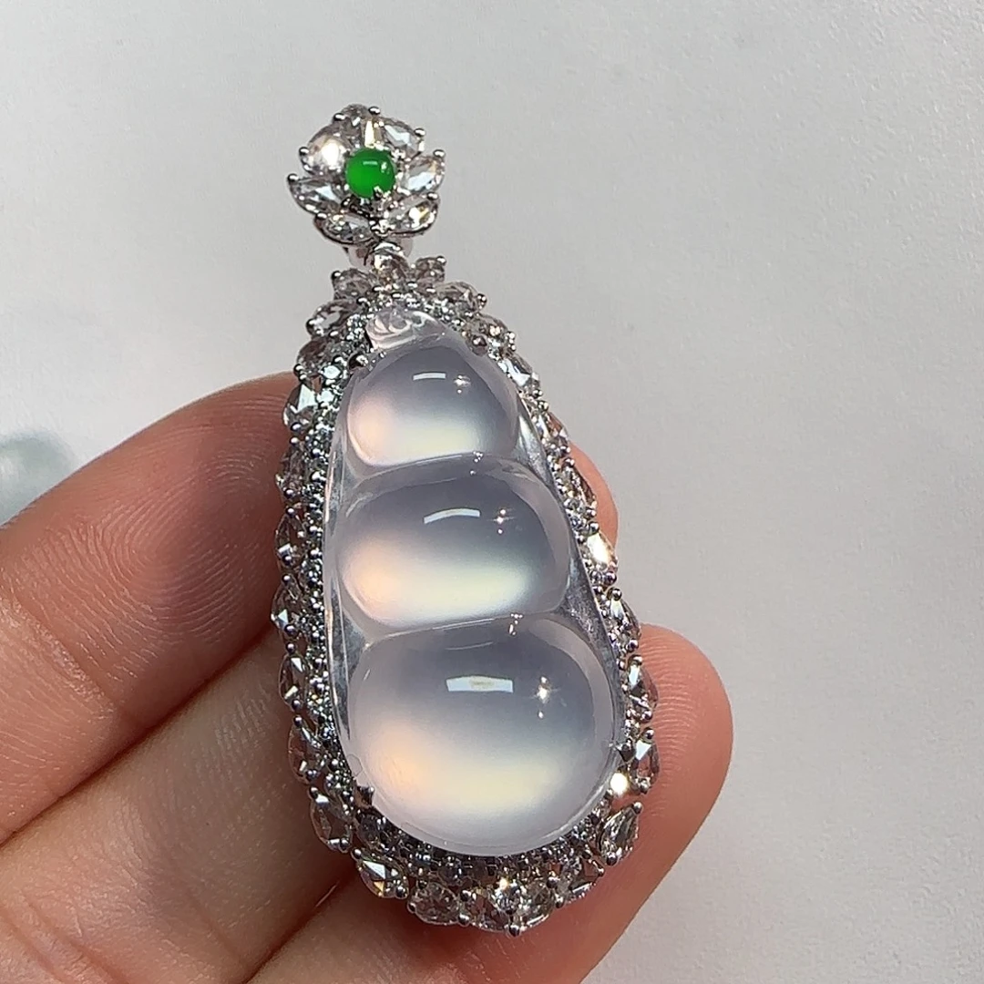 吊坠(不含链)18K金镶嵌翡翠福豆