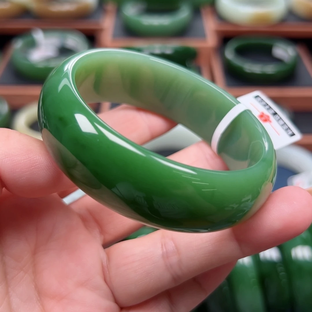 未镶嵌手镯和田玉（碧玉）5859圈口