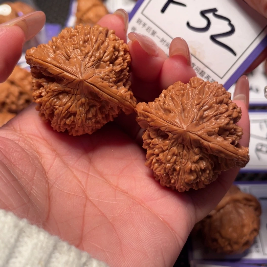 文玩核桃把件52号满天星43