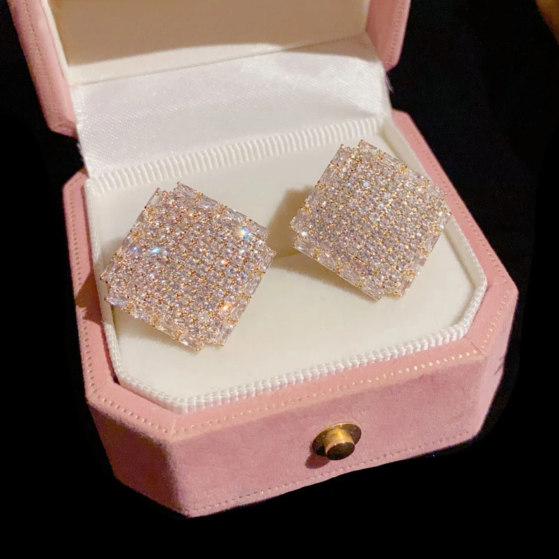 铜合金合成锆石耳饰 时尚气质轻奢百搭菱形几何耳环