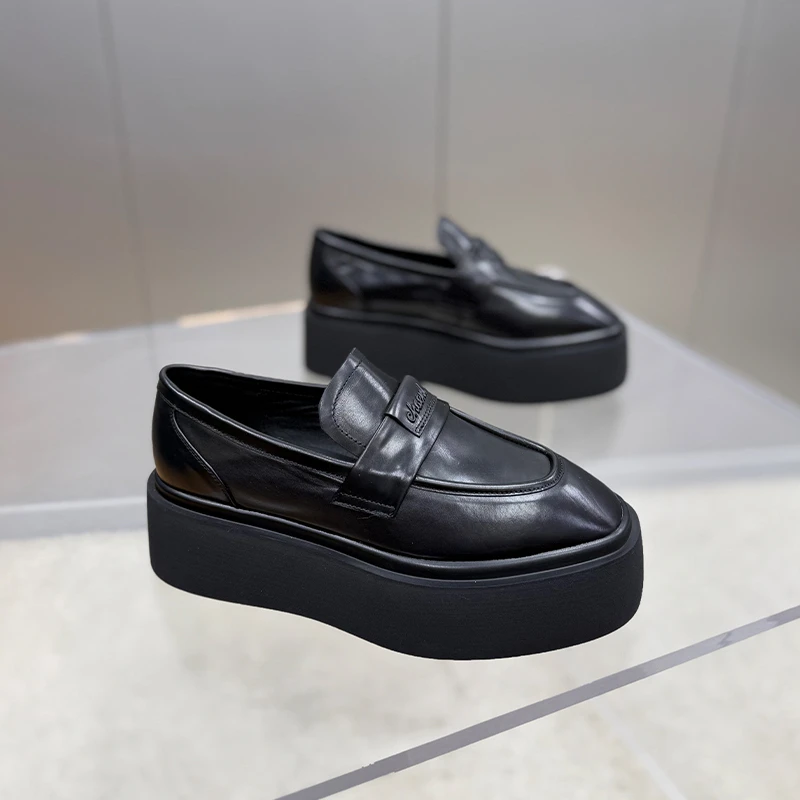 【左右华菲】5.5cm英伦风时尚厚底乐福鞋女2025春季新款一脚蹬单鞋