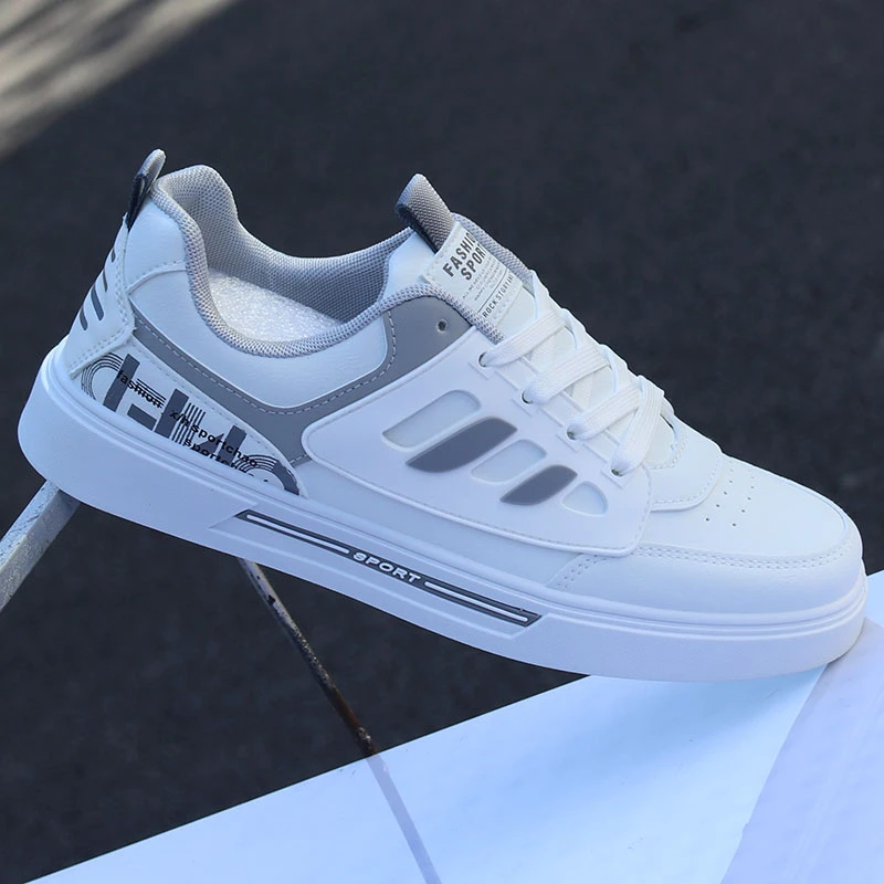 小白鞋春秋季新款时尚男士潮鞋休闲鞋皮面防水跑步鞋子白色板鞋