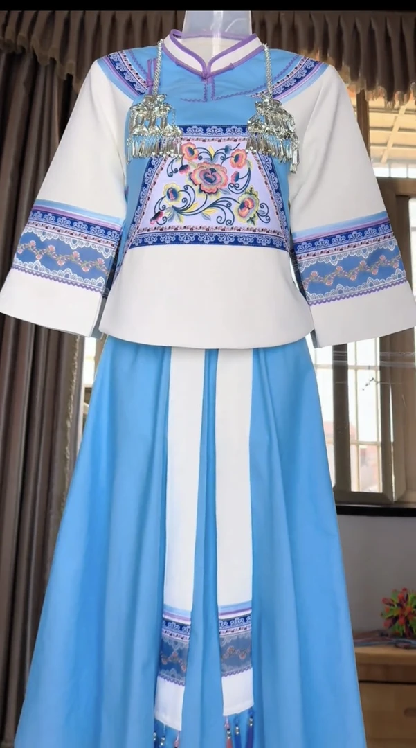 布依族壮族少数民族夏季小清新风格白色小立领大裙摆服饰套装