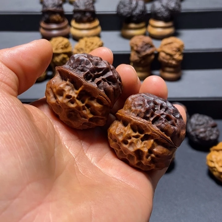 文玩核桃把件M****JB水晶元宝39mm