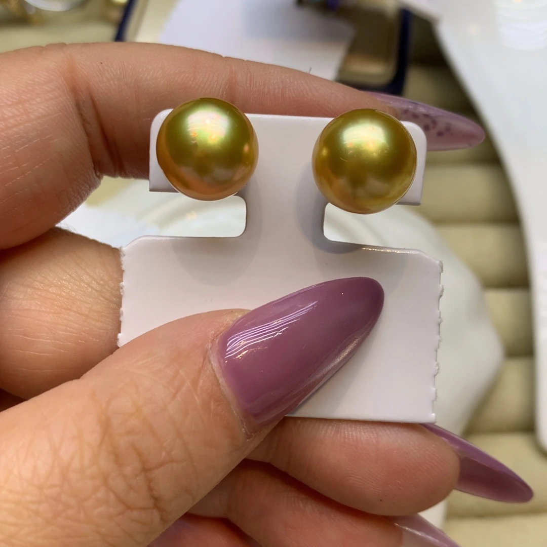 18K金镶嵌耳饰海水珍珠