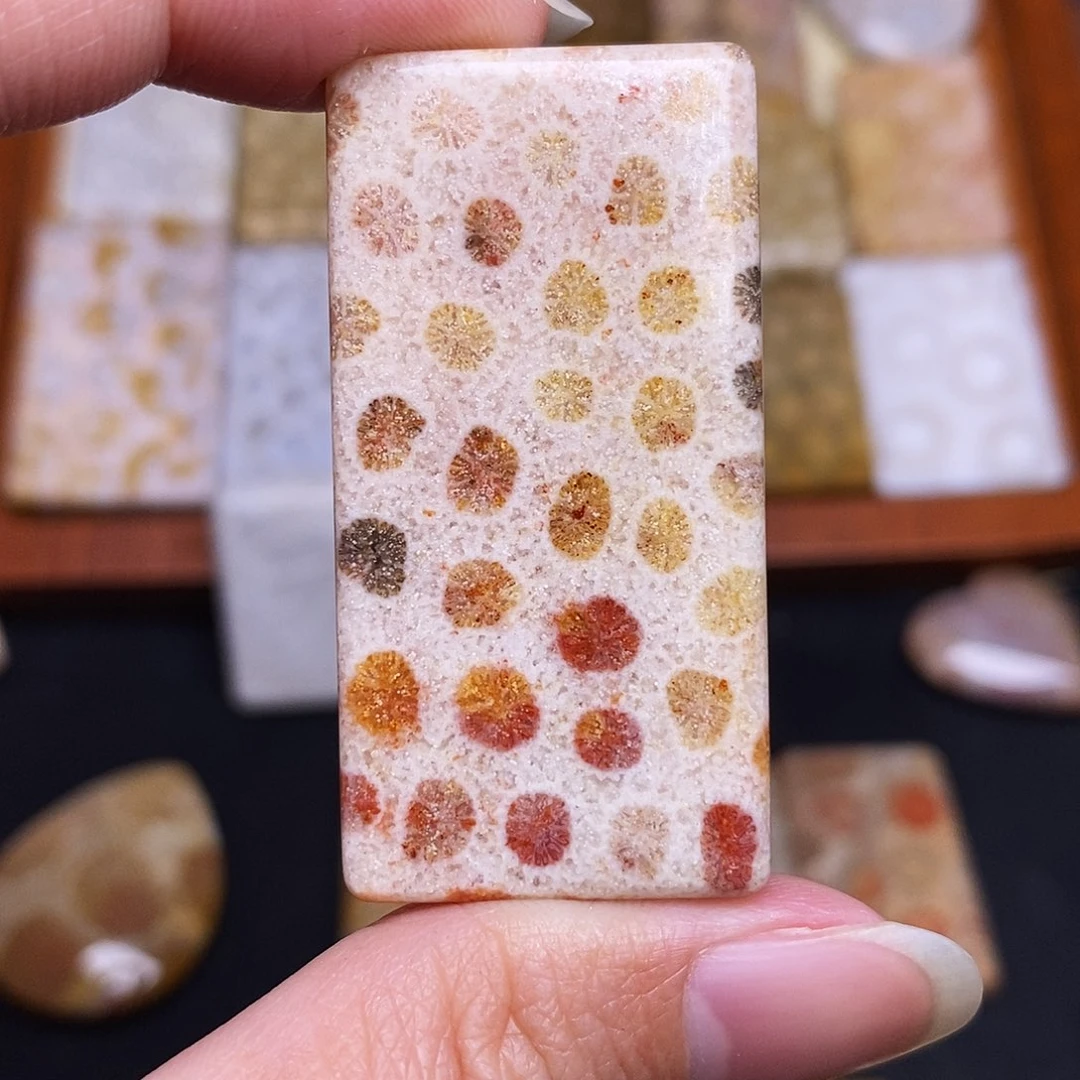 硅化玉珠宝奇石合金烟****）