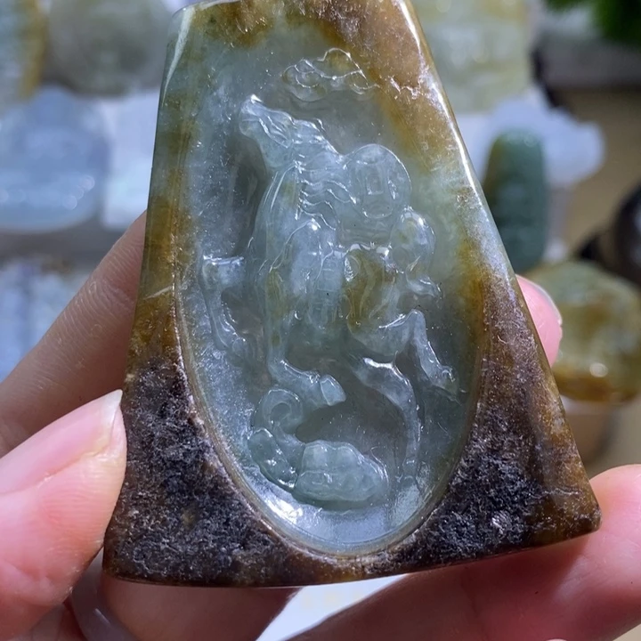 【闪购商品】颈饰未镶嵌翡翠马