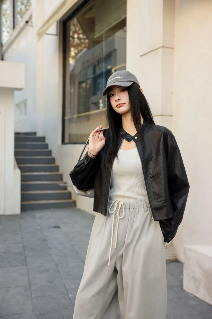 妮子严选“缪系女王”显瘦时尚洋气皮衣3106