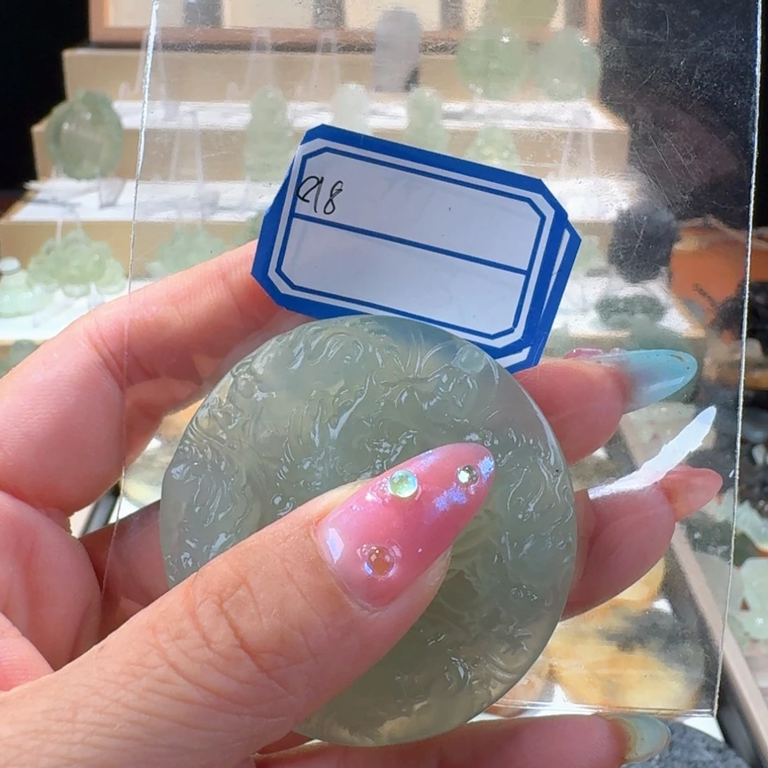 岫玉合金颈饰精美礼品