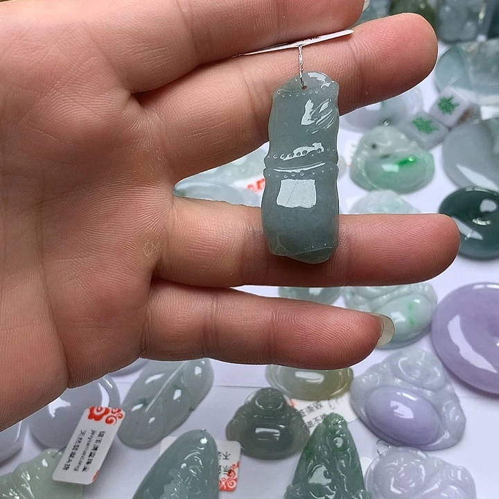 翡翠未镶嵌颈饰天然翡翠