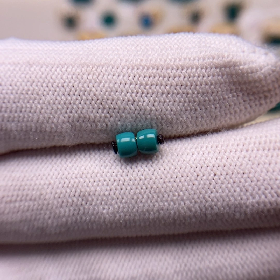 未镶嵌绿松石直切对珠4.1mm福利款AA1046