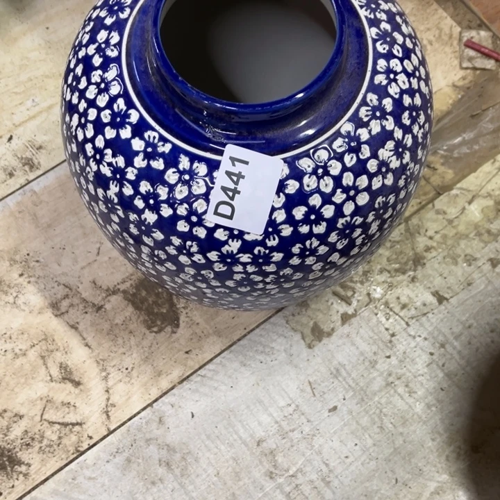 花***哨陶瓷制品瑕疵处理