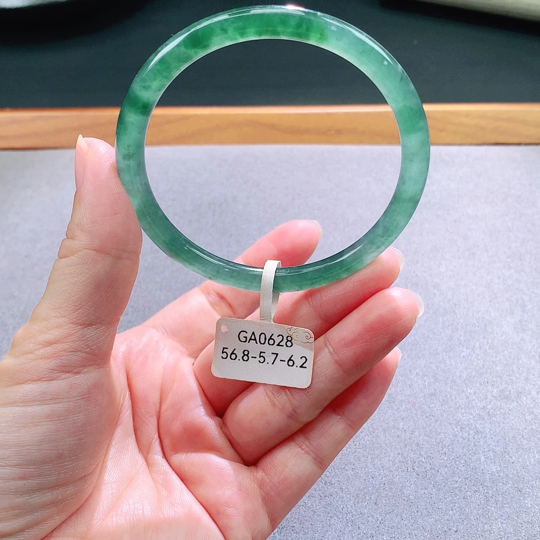 翡翠未镶嵌手镯天然翡翠手镯a货