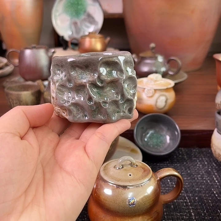 柴烧手捏主人杯太湖石