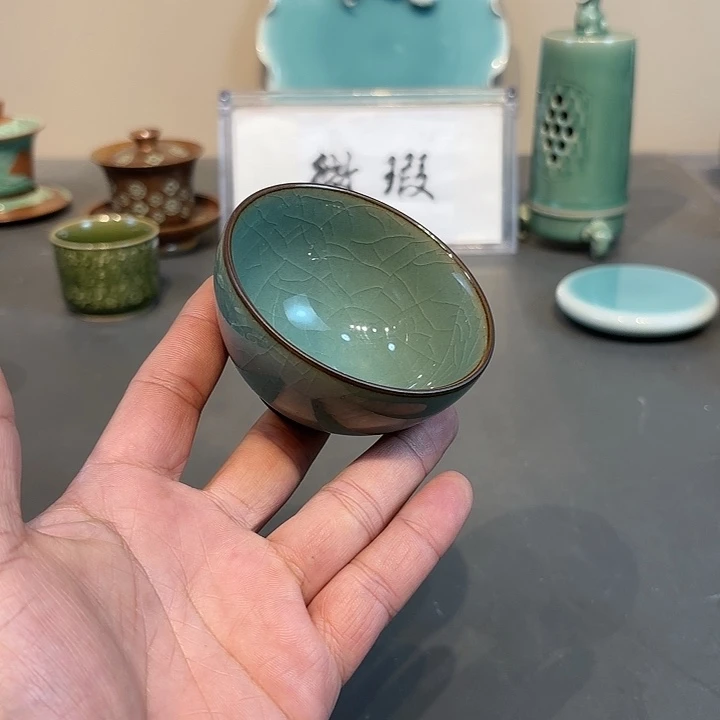 瓷片龙泉青瓷福利青瓷