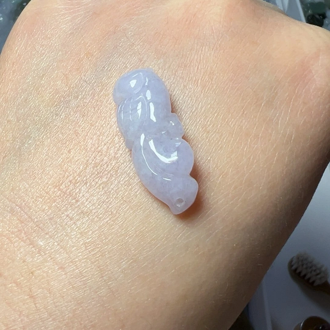 翡翠未镶嵌颈饰两头孔鹦鹉手牌一个60卡