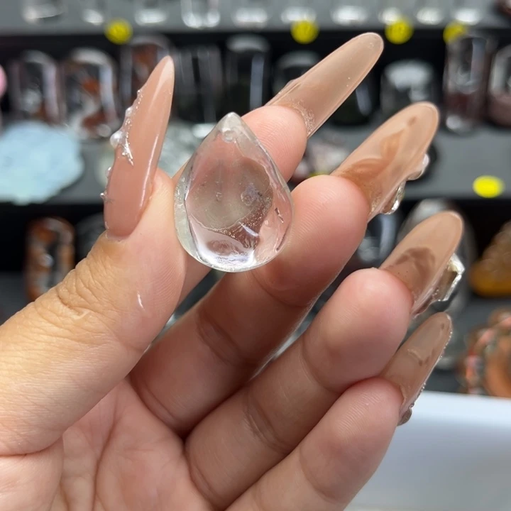 未镶嵌吊坠(赠链)水晶