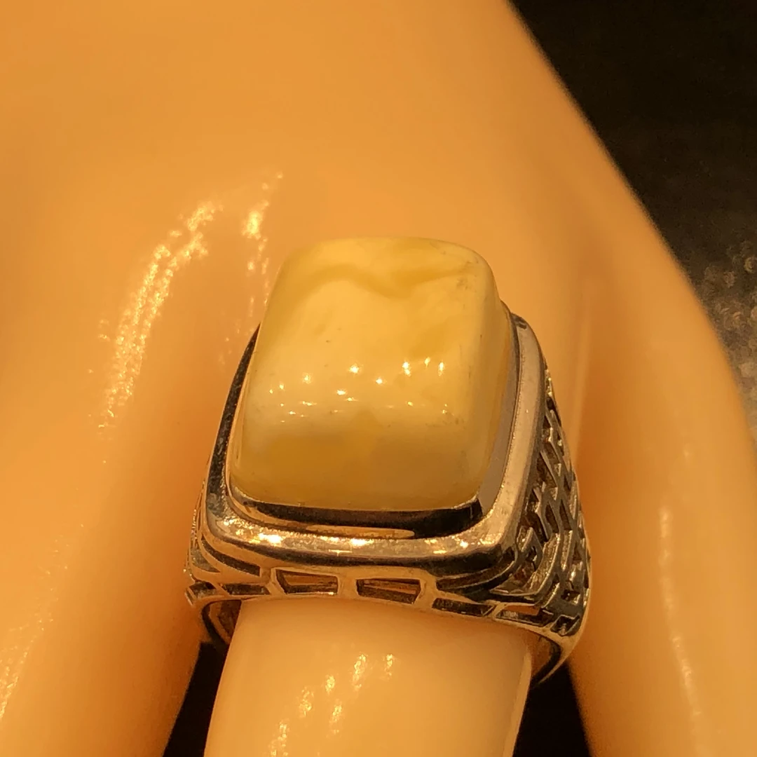 原生态白蜜蜡戒指。