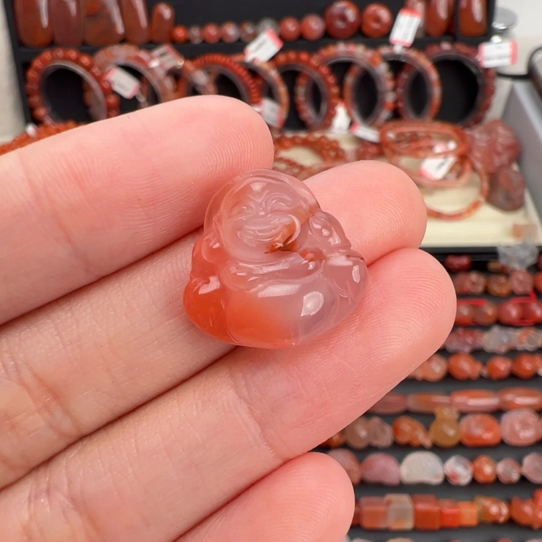 南红玛瑙未镶嵌颈饰佛公吊坠