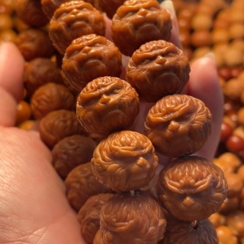 手串猴头核桃恒****校舞台