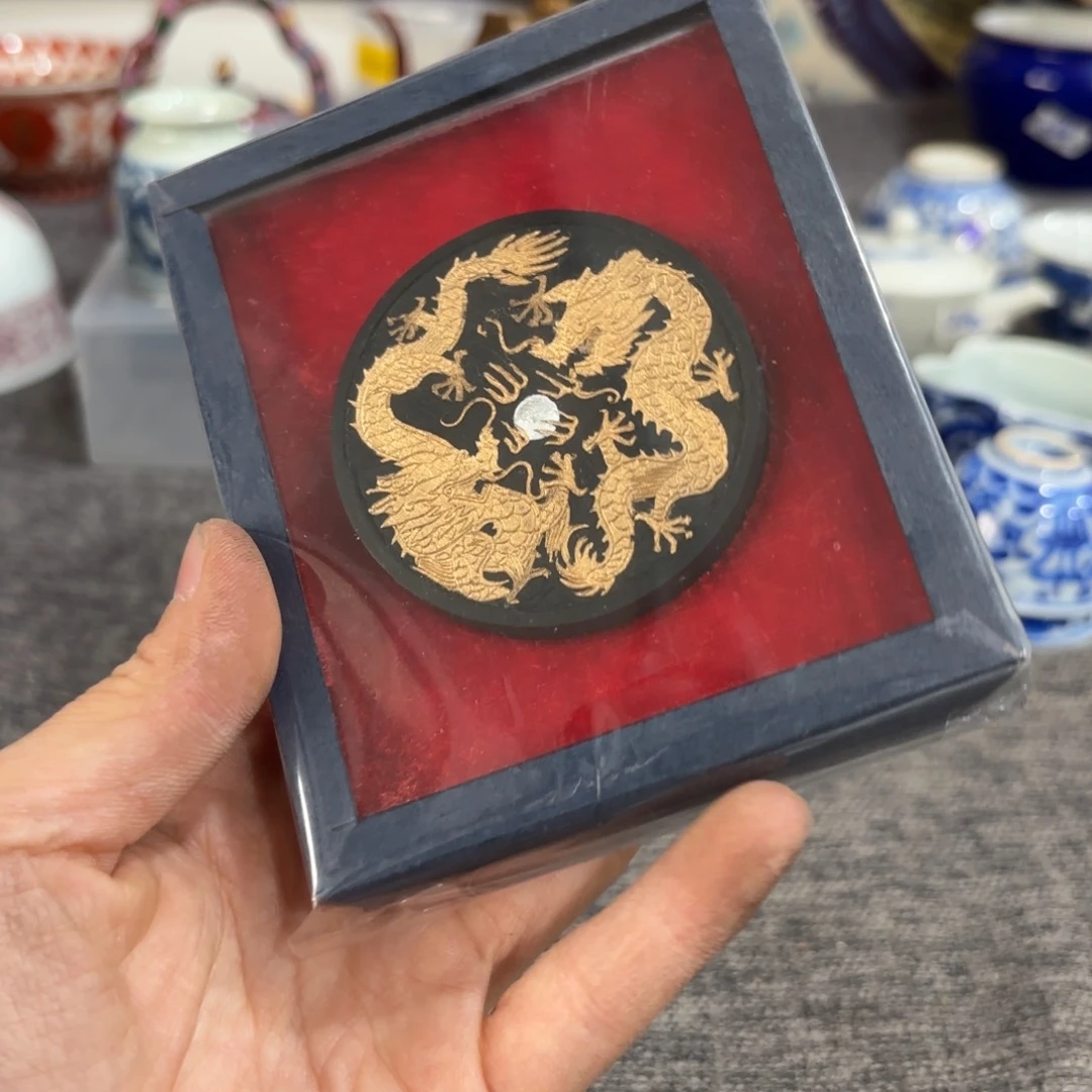 瓷片非常好看的花瓶