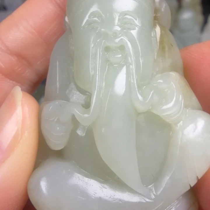 鸭***子和田玉未镶嵌颈饰