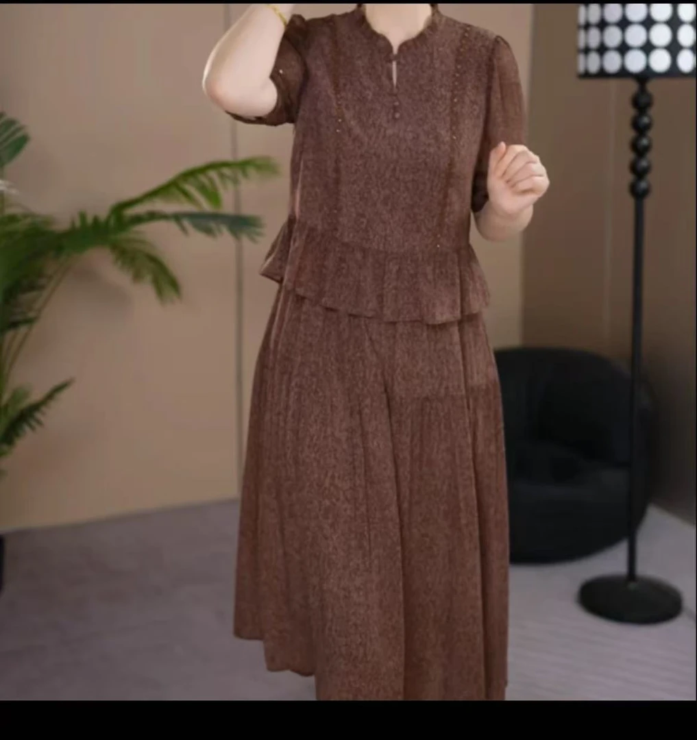 高级珍珠琉璃缎优雅连衣裙2025夏季新款遮肉显瘦简约气质时尚裙子