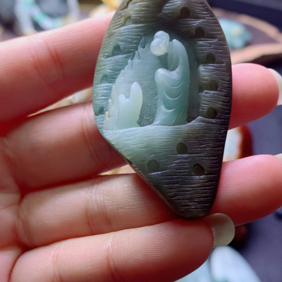 定制翡翠未镶嵌翡翠