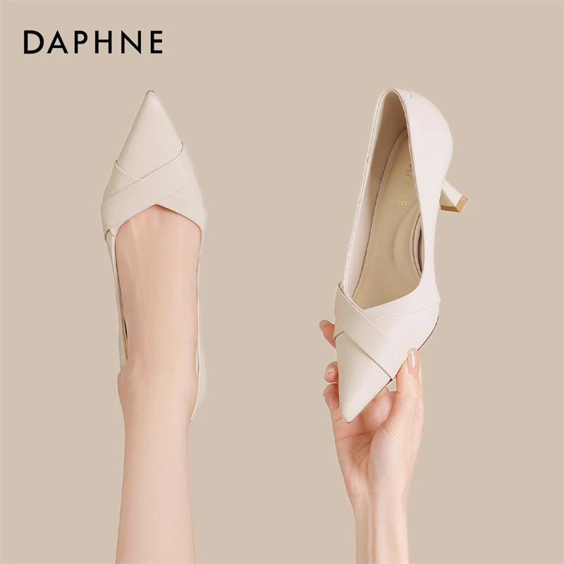 达芙妮法式高跟鞋女春季新款名媛气质不累脚女鞋浅口尖头细跟单鞋