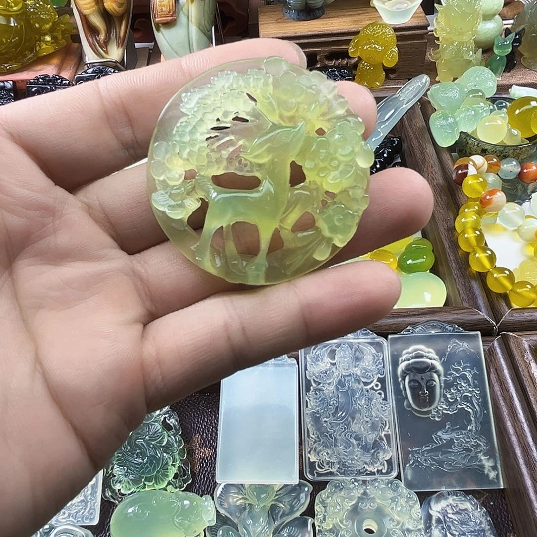 佳***饰岫玉未镶嵌吊坠(不含链)