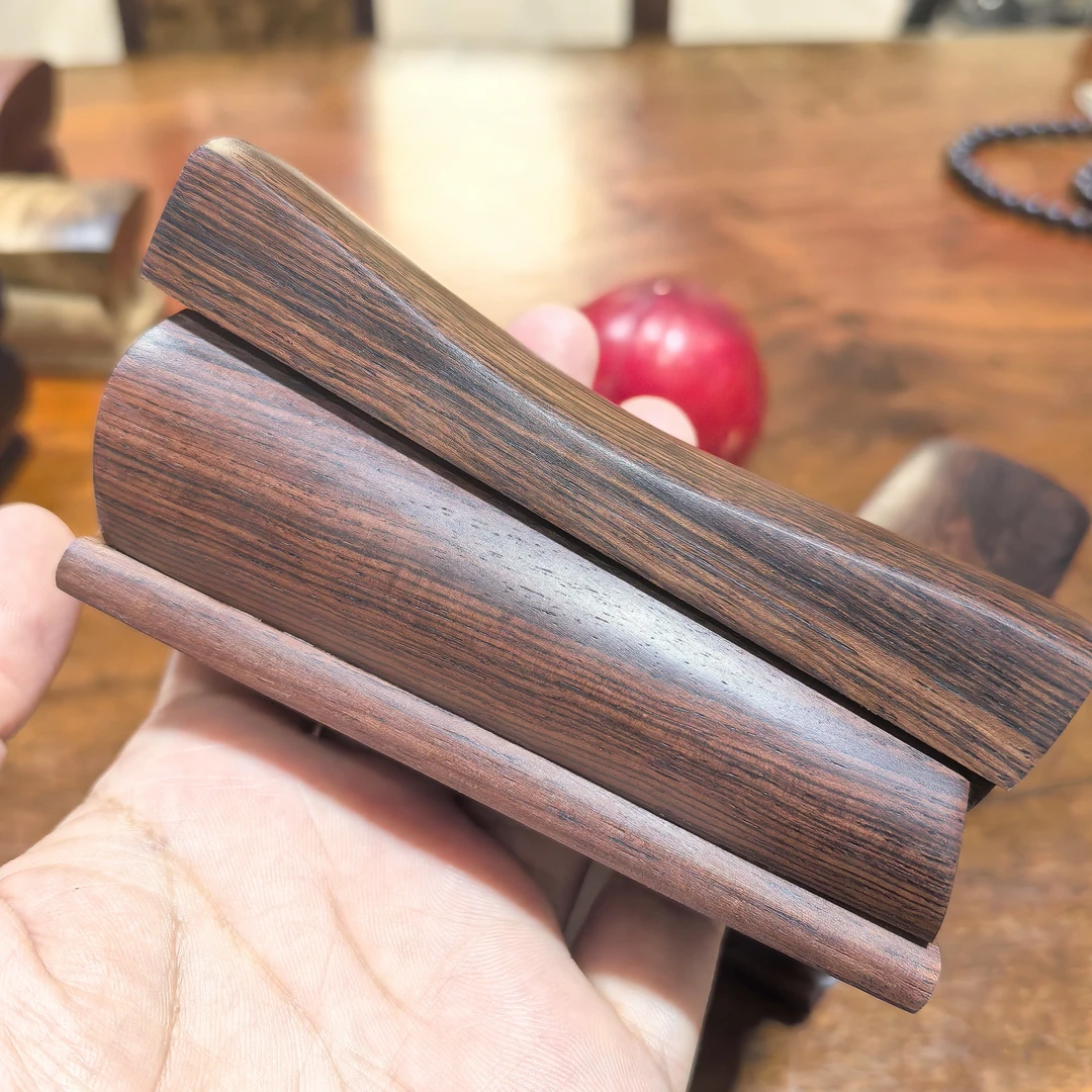 居家办公玄关寓意好中式文玩12厘米红木工艺品木质手把件木雕