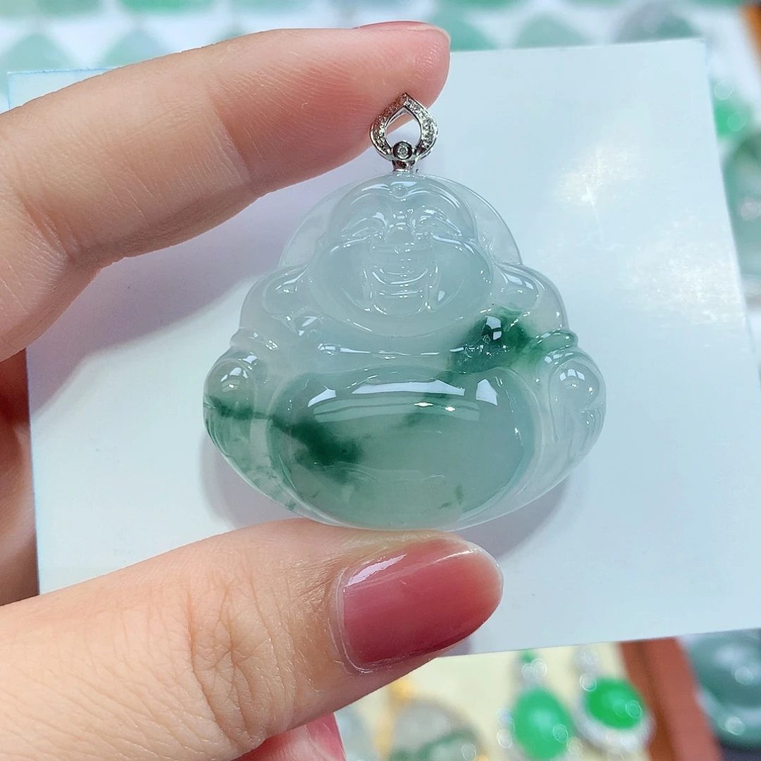 翡翠18K金镶嵌颈饰佛