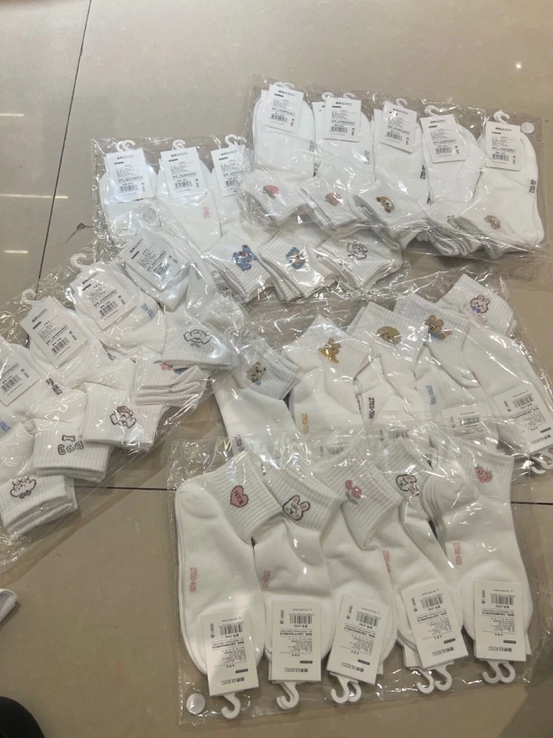 born（2703）随机发 可爱卡通袜。十双1包