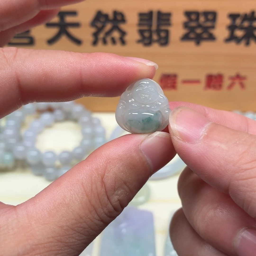 颈饰未镶嵌翡翠佛公