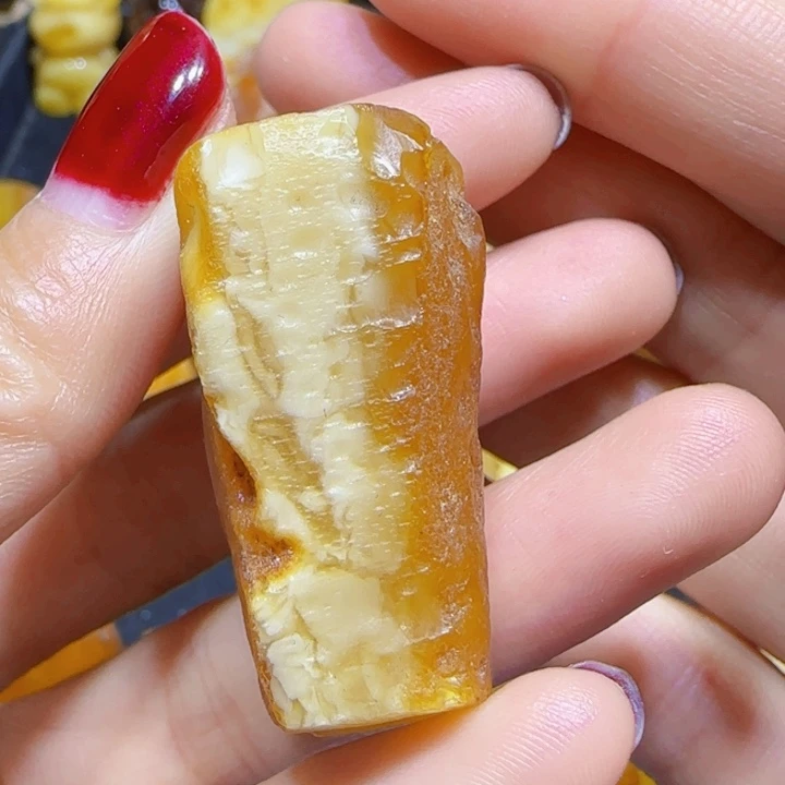 定制琥珀未镶嵌蜜蜡