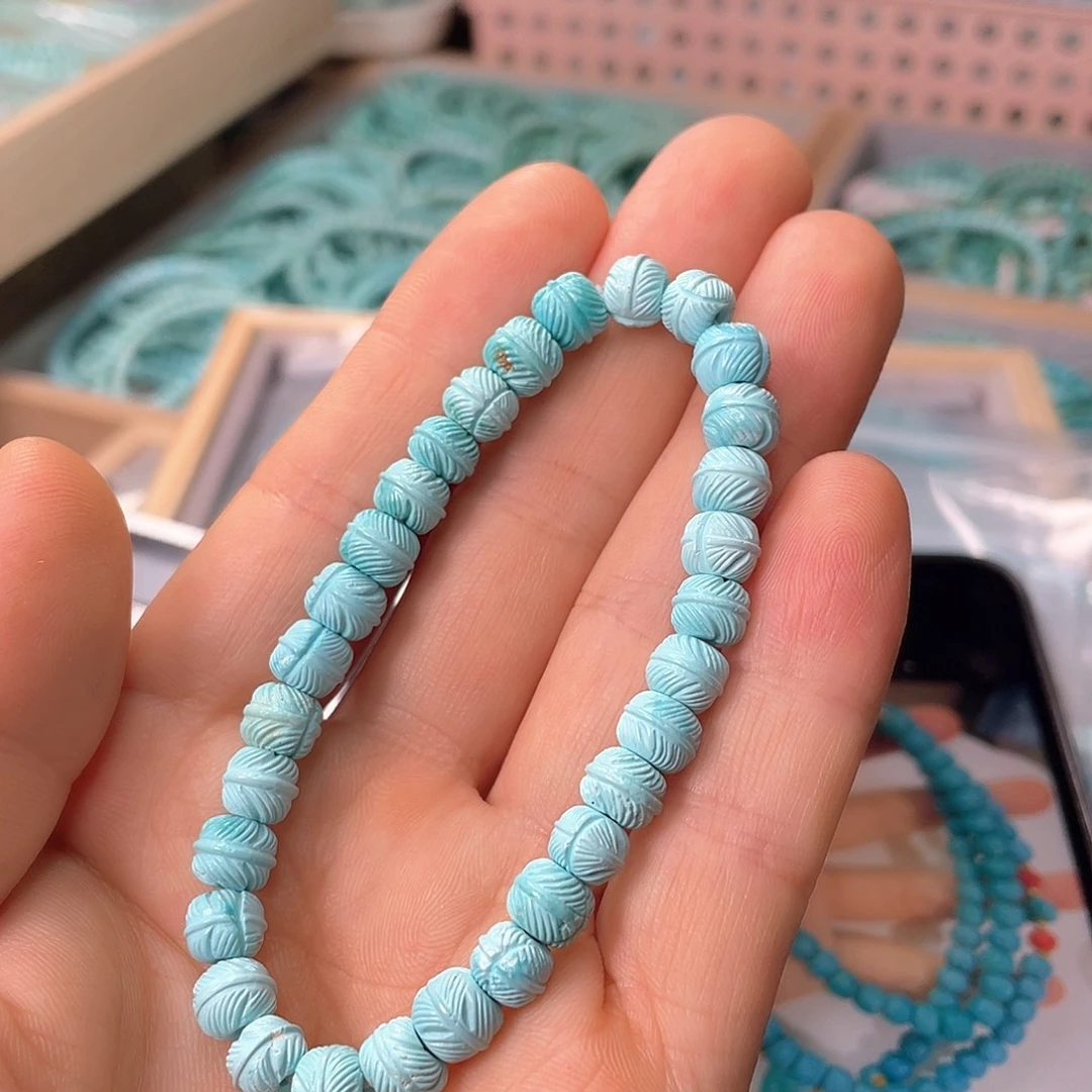 绿松石未镶嵌颈饰