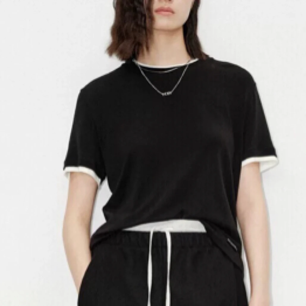 拼领T夏季休闲针织拼色经典短袖