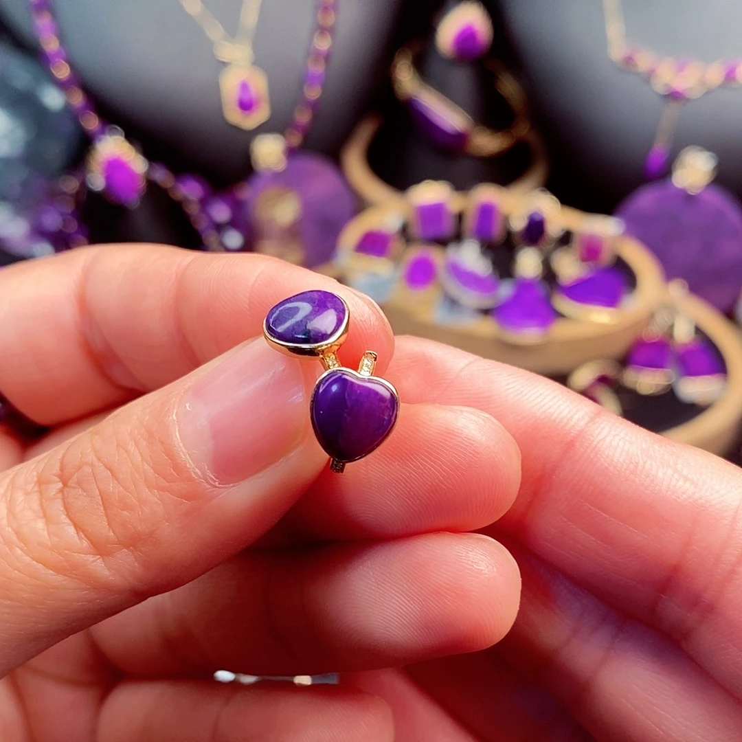 苏纪石（舒俱来）耳饰18K金镶嵌青*