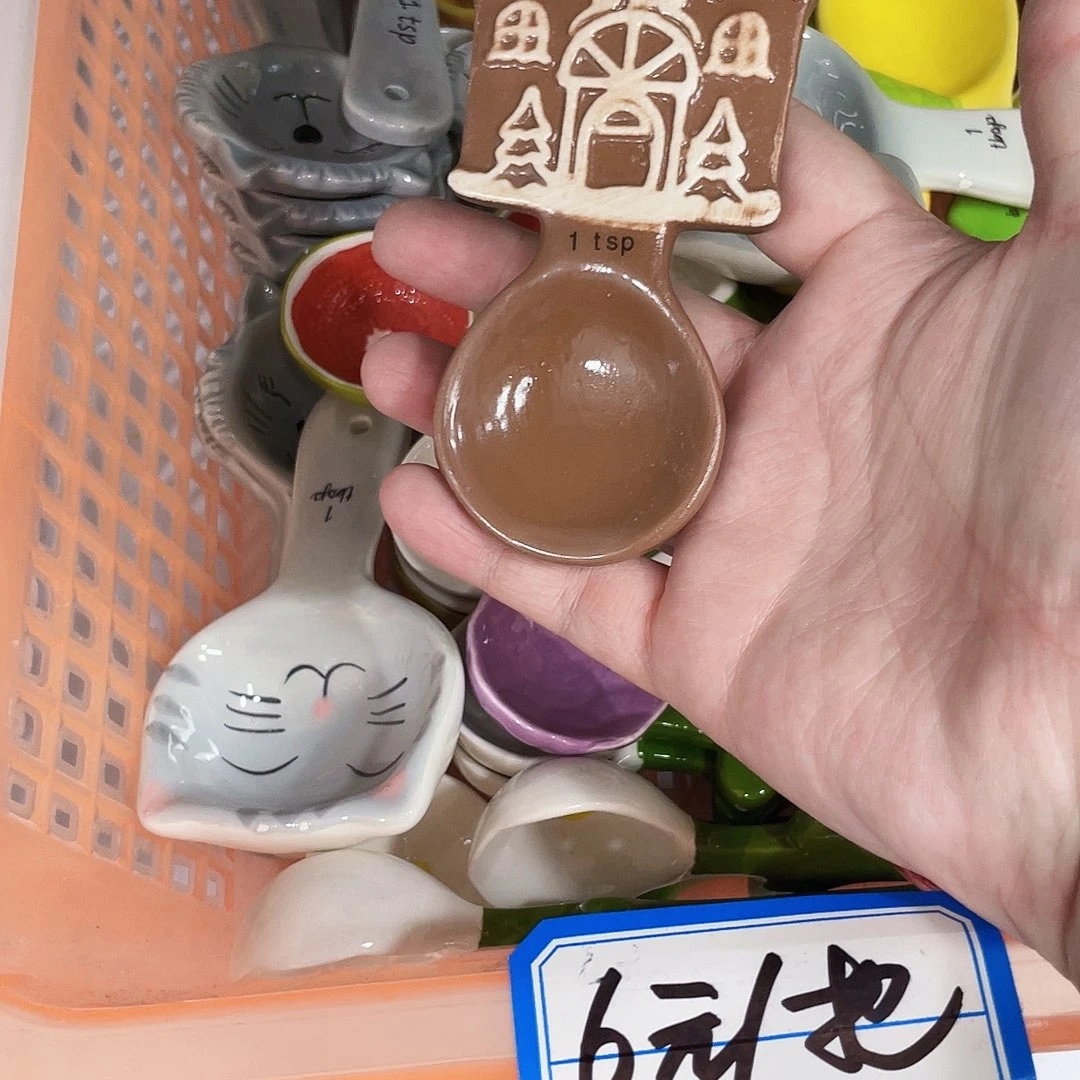 刘***呀满20包邮瑕疵陶瓷不退不换完美主义者慎拍