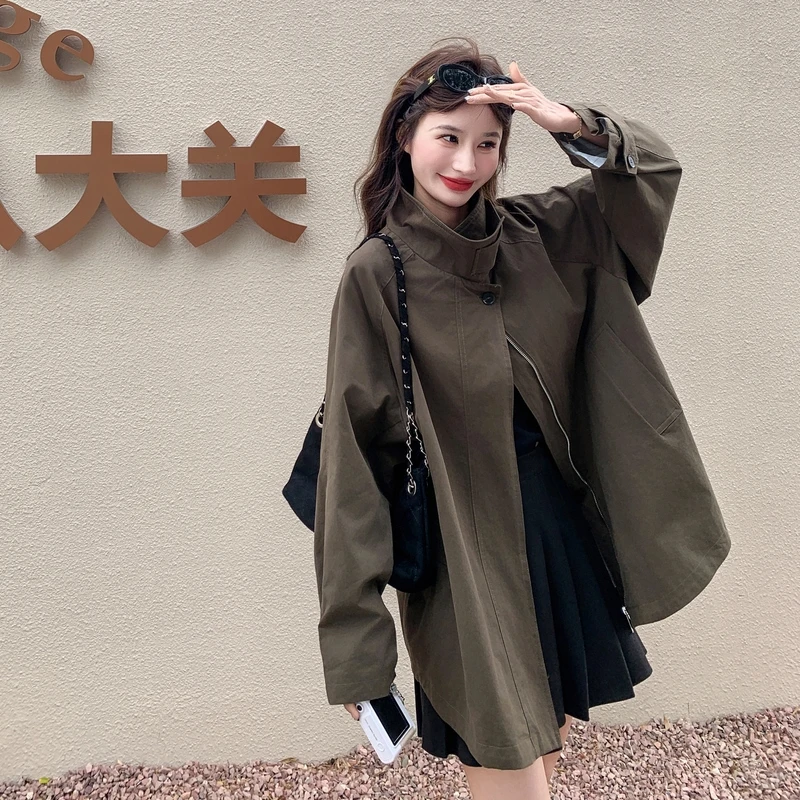 军绿色短款工装风衣女秋2025新款韩系小个子巨好看宽松男友风外套