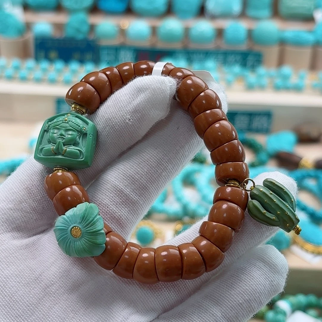 绿松石未镶嵌珠宝奇石