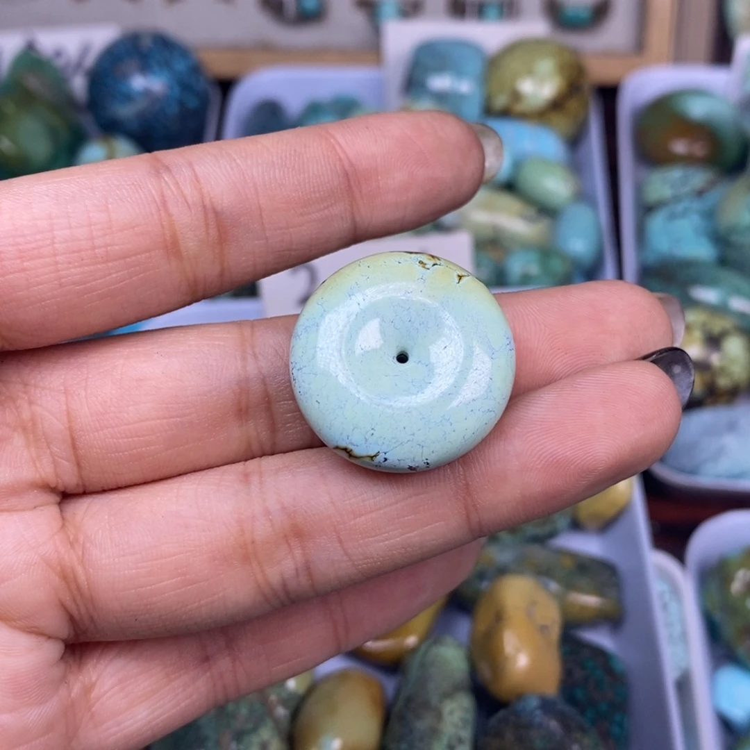 绿松石未镶嵌挂件