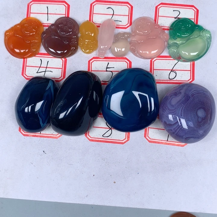 玛瑙/玉髓颈饰未镶嵌为**候